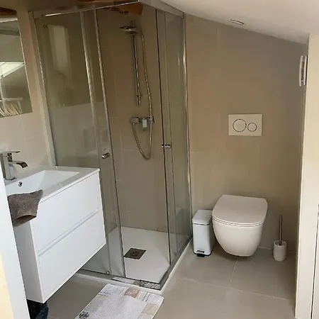 Duplex Place Des Lices Апартаменты Сен-Тропе