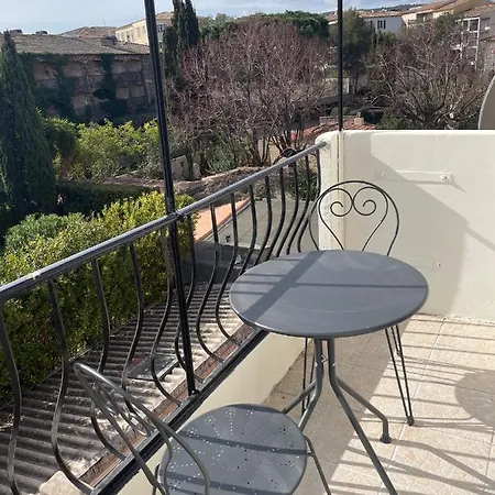 Duplex Place Des Lices Сен-Тропе