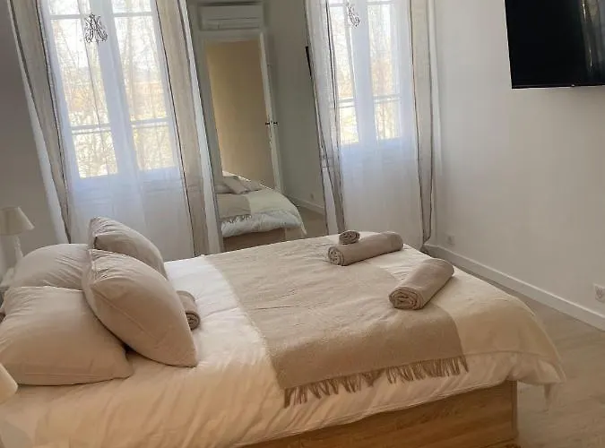 Duplex Place Des Lices