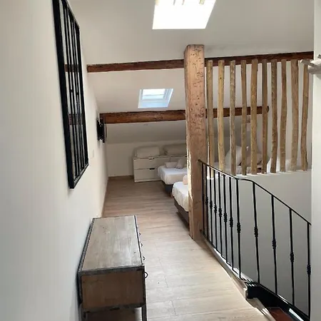 Duplex Place Des Lices Saint-Tropez